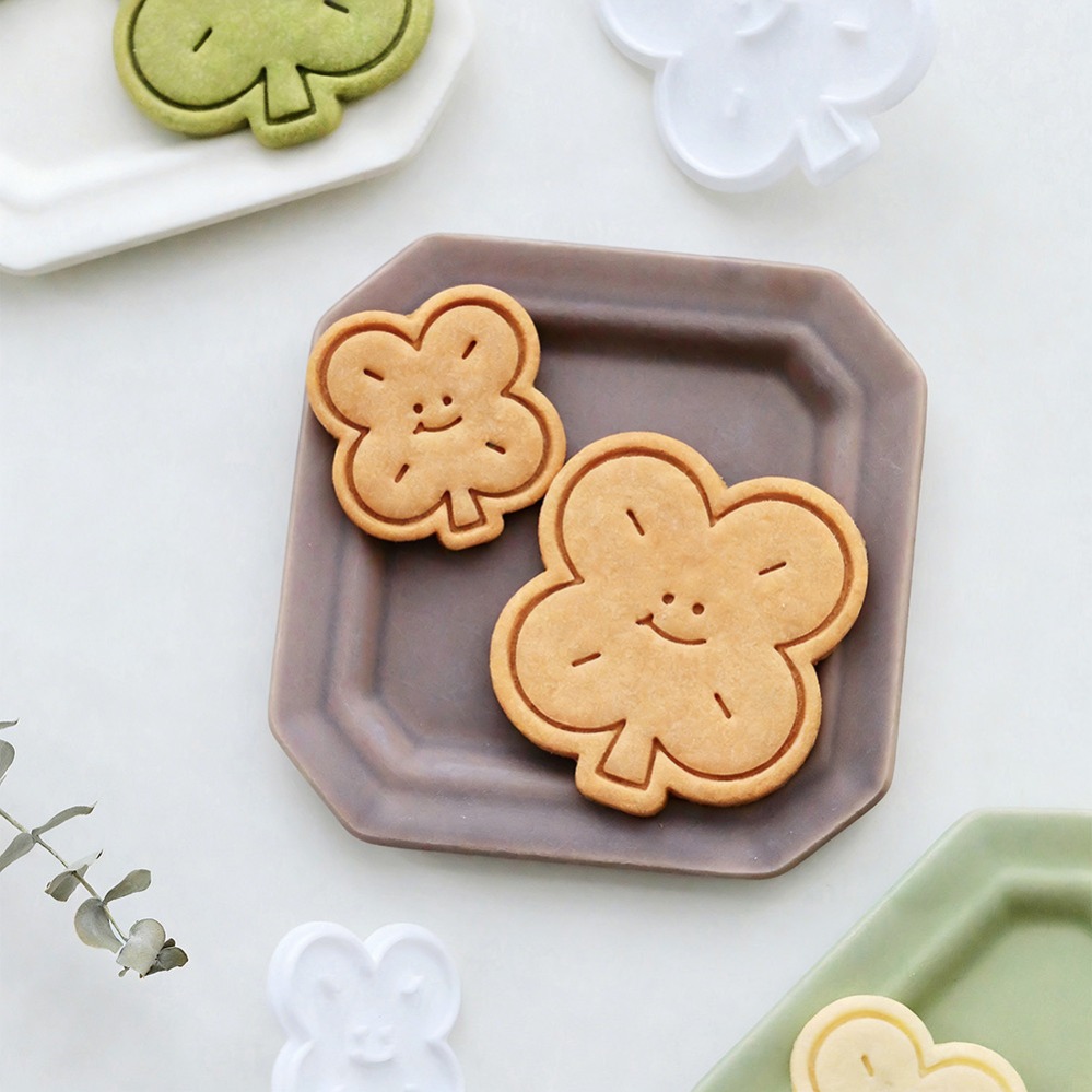 Lucky Four-Leaf Clover Cookie  - Kitchen Baking Products ulasan dan harga